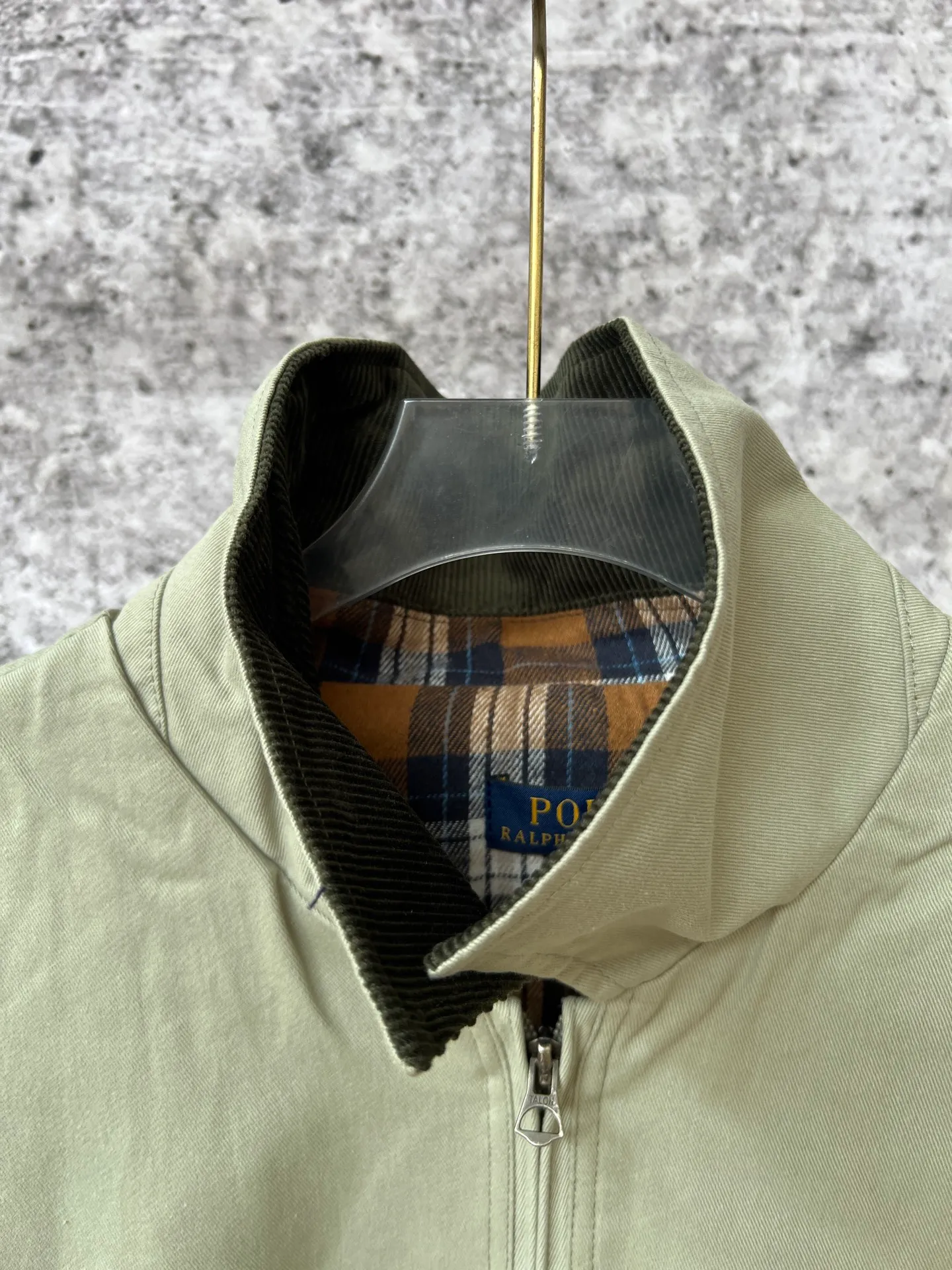 P310 Ralph Lauren women's autumn short wide jacket, short wide version with loose bust, elongated upper body effect, lining with plaid fabric, corduroy contrast collar added to the collar to make it more personalized, imported embroidered pony logo, fine workmanship and customized hardware accessories
